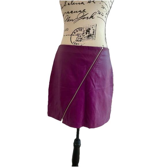BarIII Mini Skirt Purple Croc Embossed Faux Leather Zip Detail  Sz L Aesthetic - Picture 10 of 16